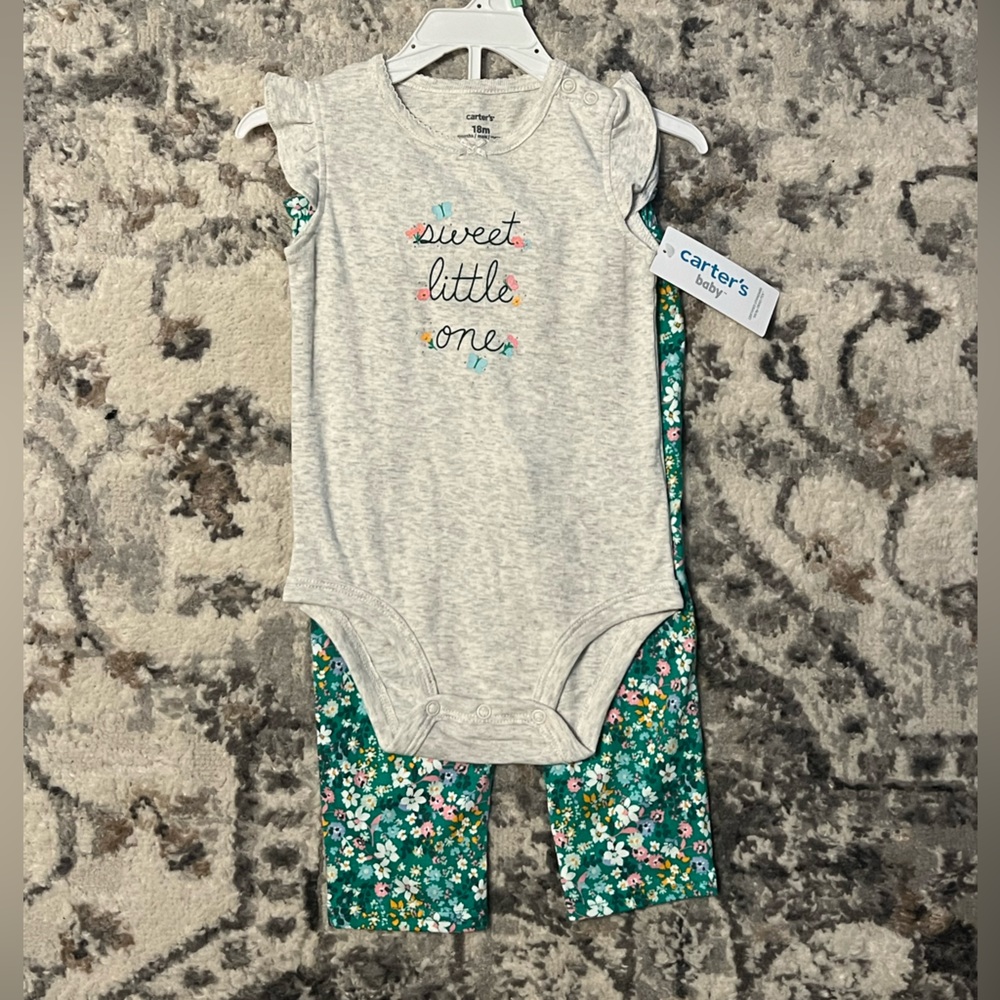 Carter’s | Matching Set Carter’s 2-Piece Baby Girl 18m
